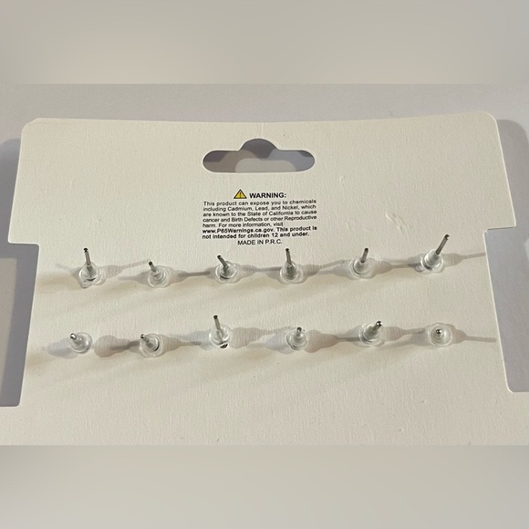 NEW Princess Access. Assorted 6 piece earrings. - Picture 3 of 3